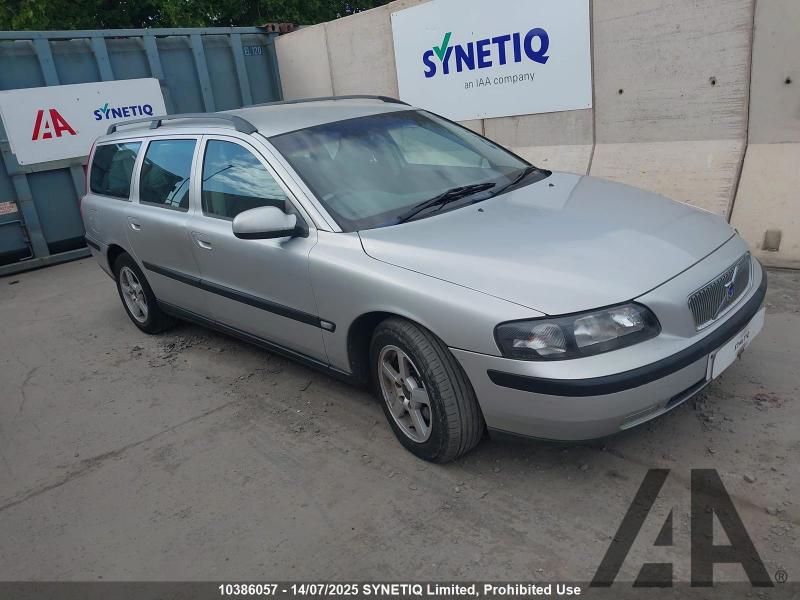 2001 VOLVO V70 24 140BHP 2435cc PETROL MANUAL 5 Speed 5 DOOR ESTATE