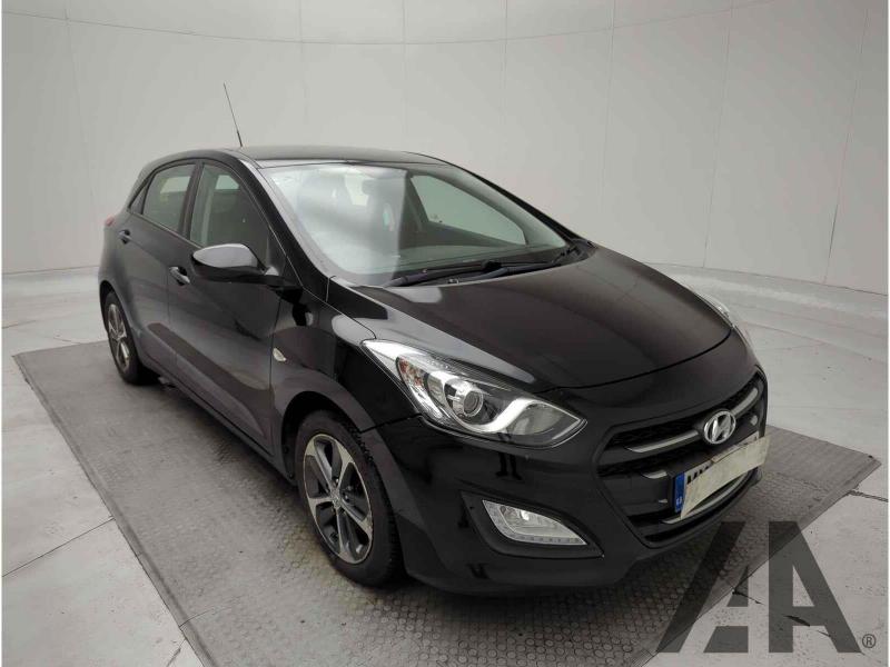 2015 HYUNDAI I30 CRDI S BLUE DRIVE 1582cc TURBO DIESEL MANUAL 6 Speed 5 DOOR HATCHBACK