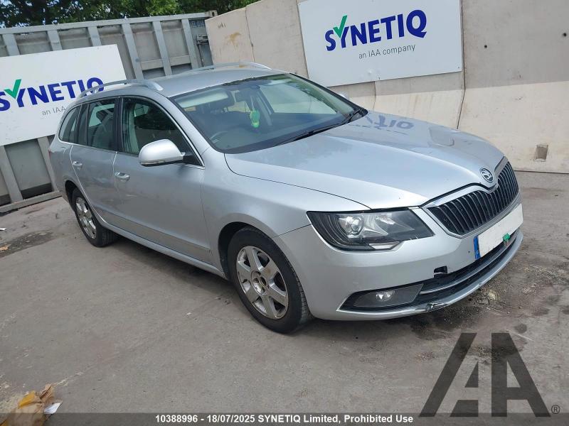 2013 SKODA SUPERB ELEGANCE TDI CR DSG 1968cc TURBO DIESEL SEMI AUTO 5 DOOR ESTATE