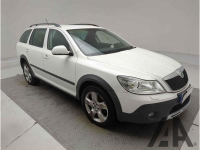 Image of 2011 SKODA OCTAVIA SCOUT TDI CR DSG 1968cc TURBO DIESEL SEMI AUTO 6 Speed 5 DOOR ESTATE