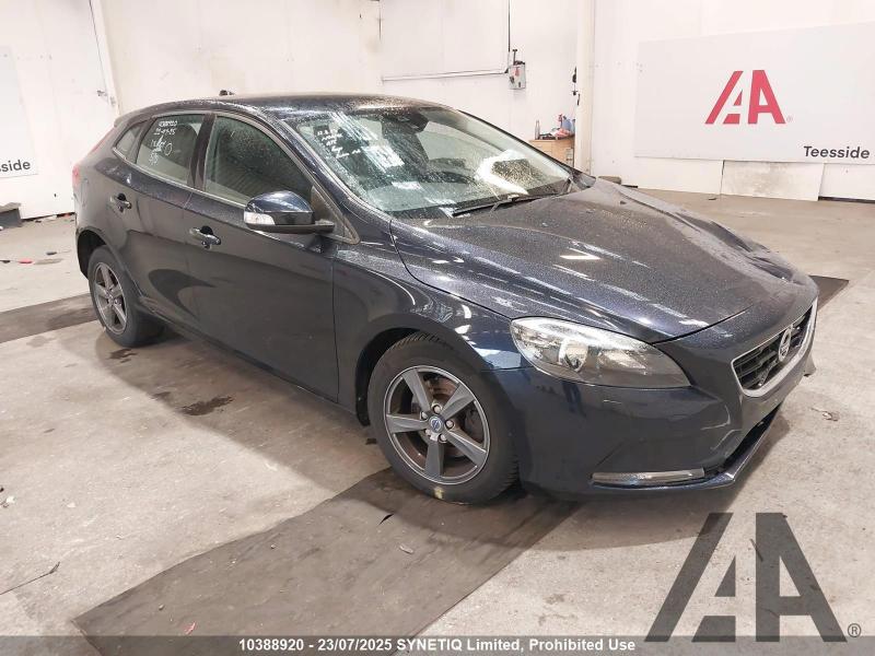 2016 VOLVO V40 T2 ES 1969cc TURBO PETROL MANUAL 6 Speed 5 DOOR HATCHBACK