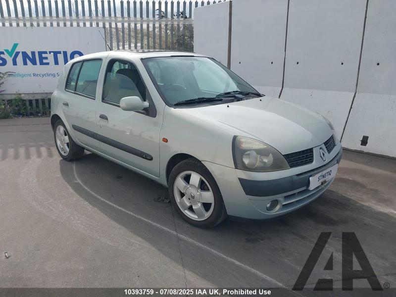 2002 RENAULT CLIO PRIVILEGE 16V 1390cc PETROL MANUAL 5 Speed 5 DOOR HATCHBACK