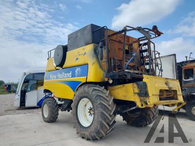 Image of 2008 HOLLAND CSX-7060 COMBINE H AGRI/SPV