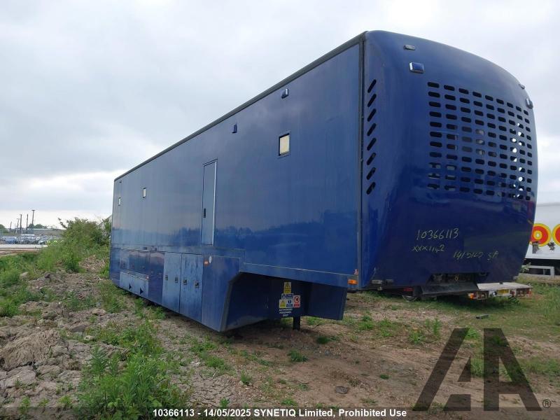 SM TRAILER BENCE T/AXLE AIR SU