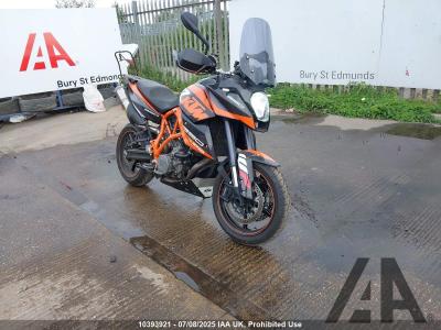 2013 KTM SUPERMOTO 990 T