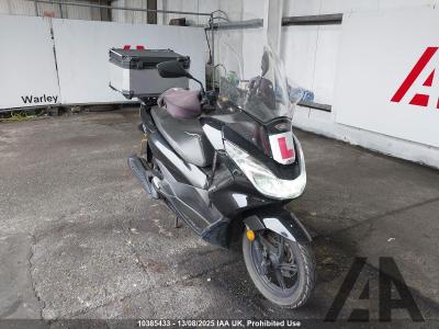 Image of 2018 HONDA WW (PCX) 125cc PETROL CVT SCOOTER