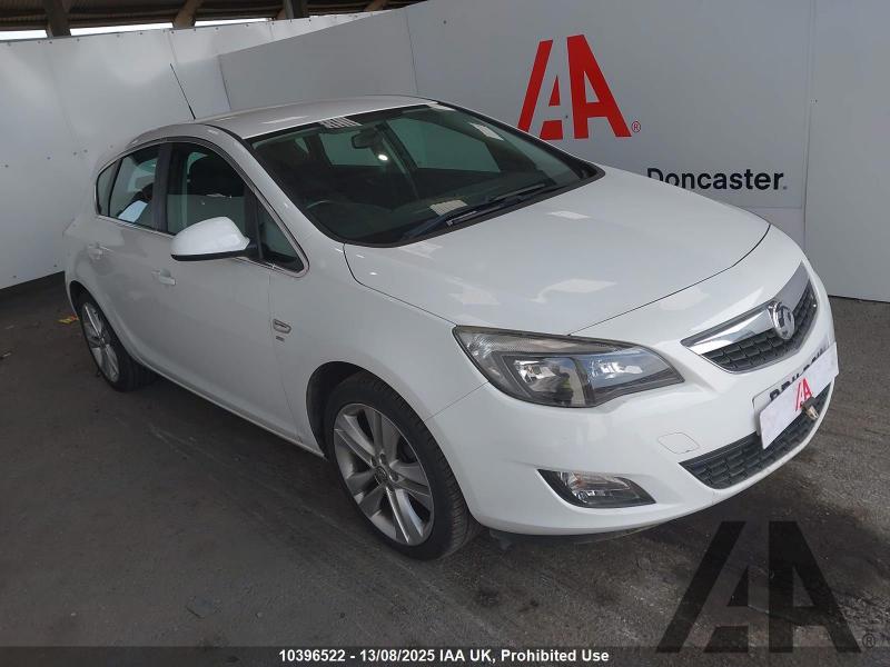 2011 VAUXHALL ASTRA SRI 1364cc TURBO PETROL MANUAL 6 Speed 5 DOOR HATCHBACK