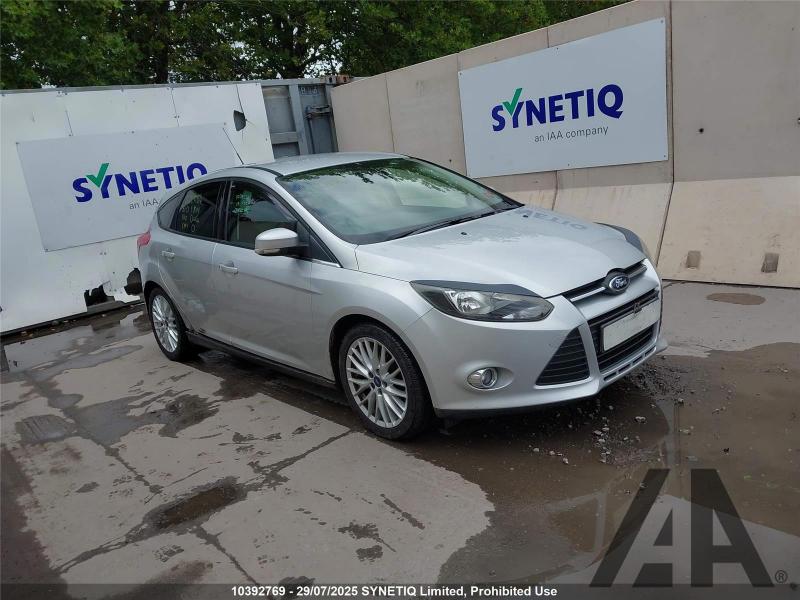 2012 FORD FOCUS ZETEC TDCI 1560cc TURBO DIESEL MANUAL 6 Speed 5 DOOR HATCHBACK