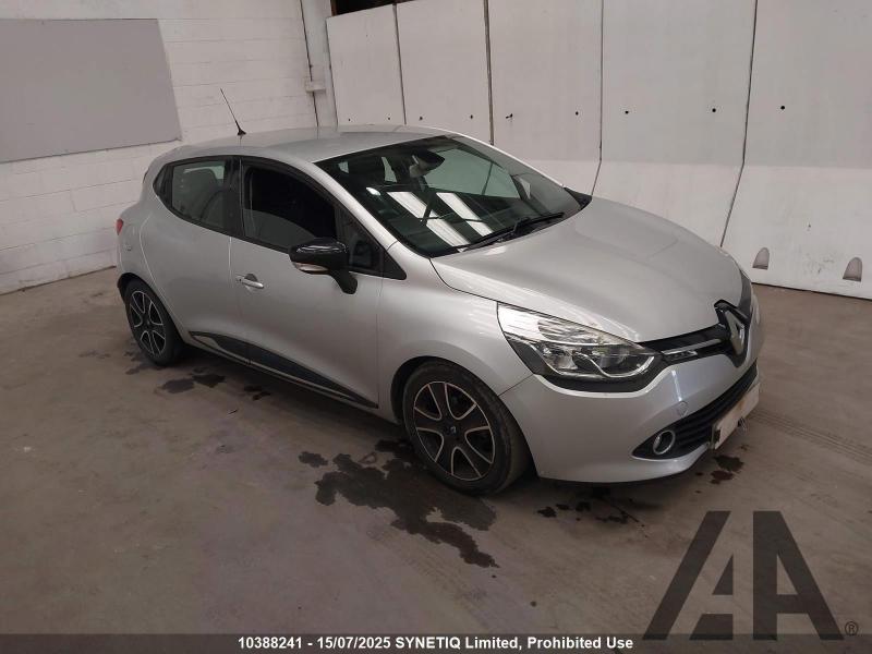 2015 RENAULT CLIO DYNAMIQUE MEDIANAV ENERGY TCE 899cc TURBO PETROL MANUAL 5 Speed 5 DOOR HATCHBACK