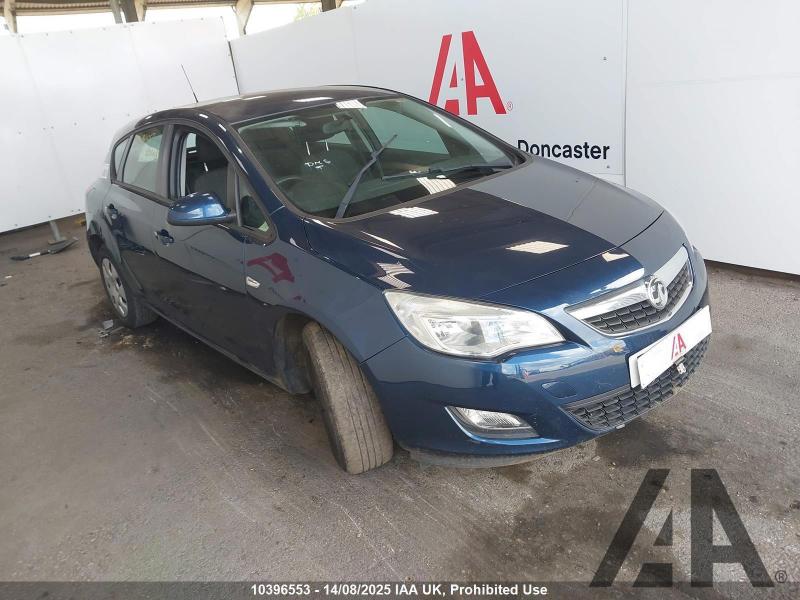 2011 VAUXHALL ASTRA EXCLUSIV 1398cc PETROL MANUAL 5 Speed 5 DOOR HATCHBACK
