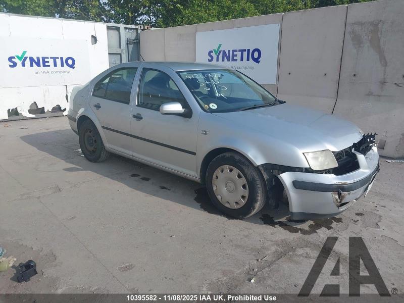 2005 VOLKSWAGEN BORA S TDI 1896cc TURBO DIESEL MANUAL 5 Speed 4 DOOR SALOON