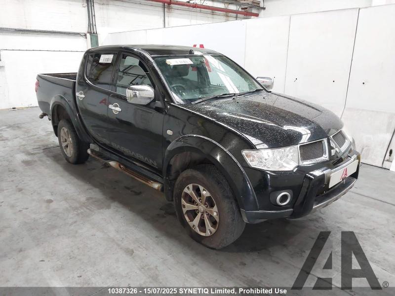 2011 MITSUBISHI L200 DI-D 4X4 BARBARIAN LB DCB 2477cc TURBO DIESEL AUTOMATIC 5 Speed PICK UP