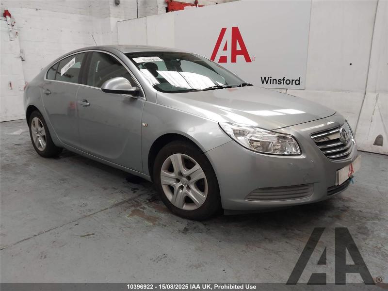2012 VAUXHALL INSIGNIA EXCLUSIV CDTI 1956cc TURBO DIESEL MANUAL 6 Speed 5 DOOR HATCHBACK
