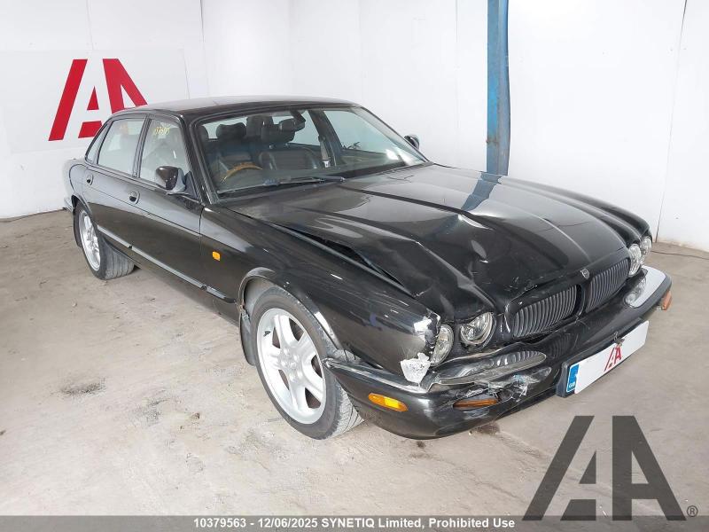 2002 JAGUAR XJ SPORT V8 3248cc PETROL AUTOMATIC 5 Speed 4 DOOR SALOON