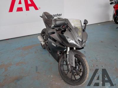 Image of 2015 YAMAHA YZF R 125 ABS 125cc PETROL SPORT