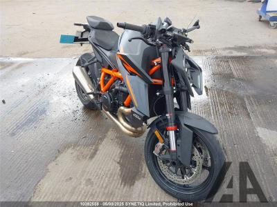 Image of 2025 KTM SUPERDUKE 1390 1350cc MOTORCYCLE