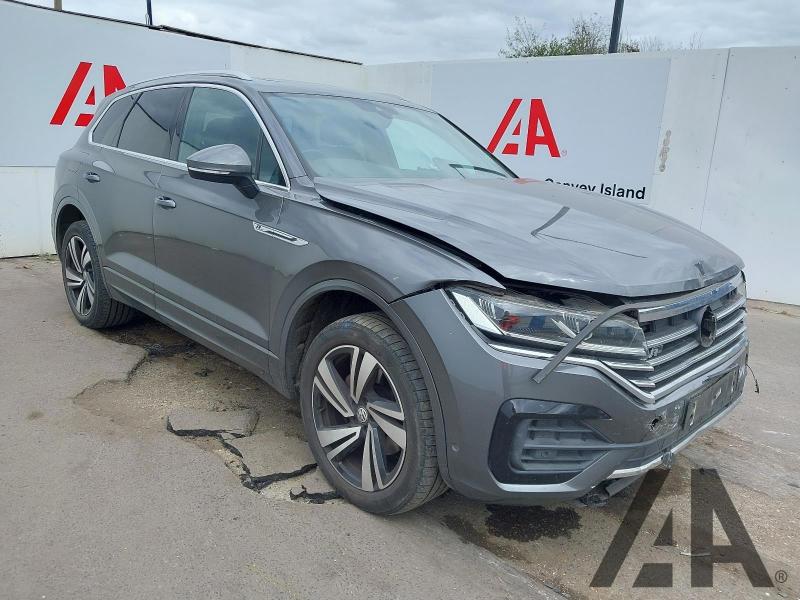 2019 VOLKSWAGEN TOUAREG V6 R-LINE TECH TDI 2967cc TURBO DIESEL AUTOMATIC 5 DOOR ESTATE
