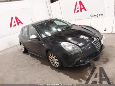 Image of 2013 ALFA ROMEO GIULIETTA JTDM-2 VELOCE 1598cc TURBO DIESEL MANUAL 6 Speed 5 DOOR HATCHBACK