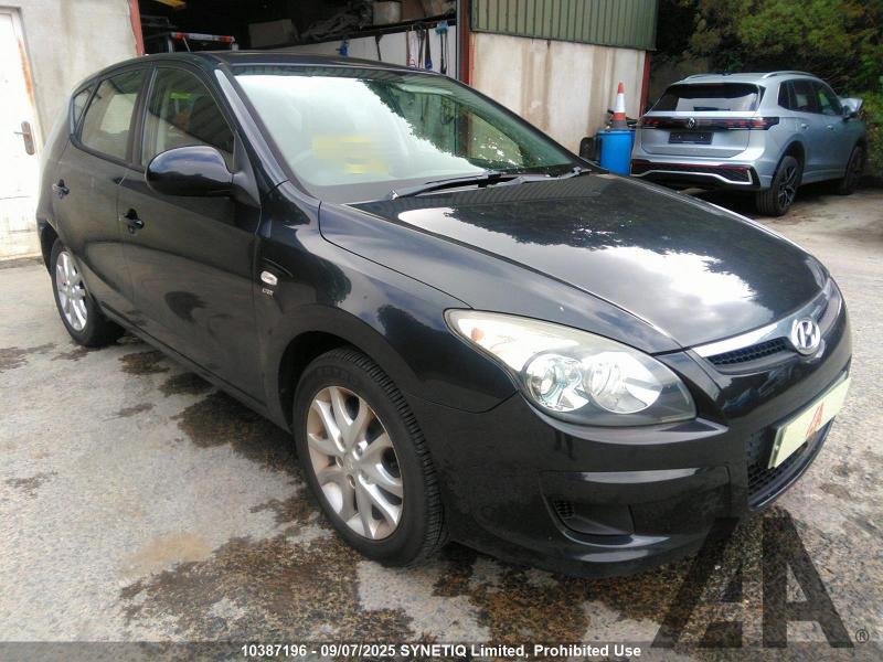 2010 HYUNDAI I30 COMFORT CRDI 1582cc TURBO DIESEL MANUAL 6 Speed 5 DOOR HATCHBACK