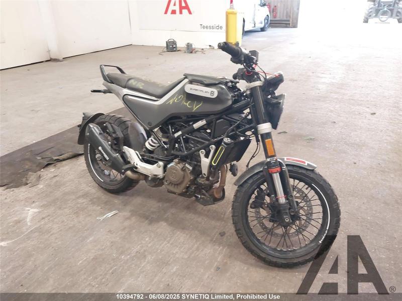 2022 HUSQVARNA SVARTPILEN 125cc PETROL MANUAL MOTORCYCLE