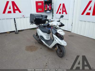 Image of 2011 YAMAHA XC 125 E VITY 125cc PETROL SCOOTER