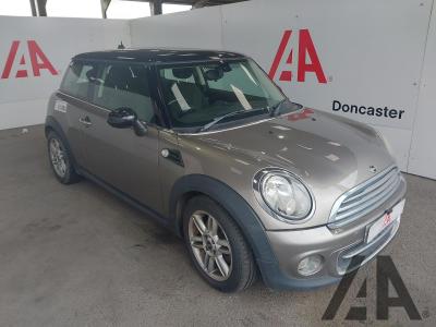 Image of 2013 MINI HATCH COOPER D 1598cc TURBO DIESEL MANUAL 6 Speed 3 DOOR HATCHBACK