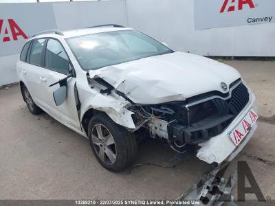 Image of 2013 SKODA OCTAVIA SE TDI CR 1598cc TURBO DIESEL MANUAL 5 Speed 5 DOOR ESTATE