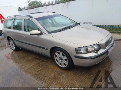 Image of 2002 VOLVO V70 24 170BHP 2435cc PETROL AUTOMATIC 4 Speed 5 DOOR ESTATE