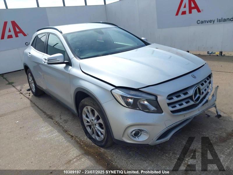 2018 MERCEDES GLA-CLASS GLA 200 SE 1595cc TURBO PETROL AUTOMATIC 7 Speed 5 DOOR ESTATE