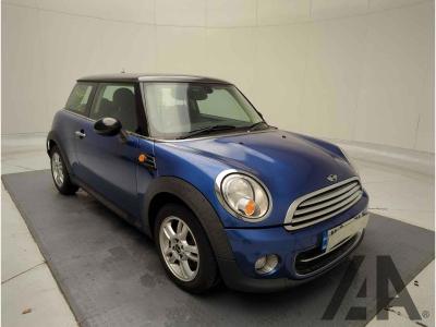 Image of 2011 MINI HATCH COOPER D 1598cc TURBO DIESEL MANUAL 6 Speed 3 DOOR HATCHBACK