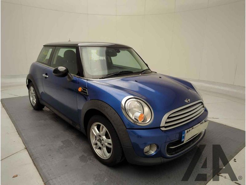 2011 MINI HATCH COOPER D 1598cc TURBO DIESEL MANUAL 6 Speed 3 DOOR HATCHBACK