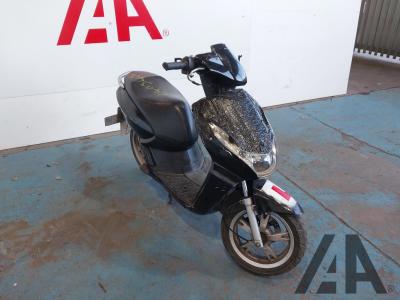 2019 PEUGEOT KISBEE 50 4T 49cc PETROL SCOOTER
