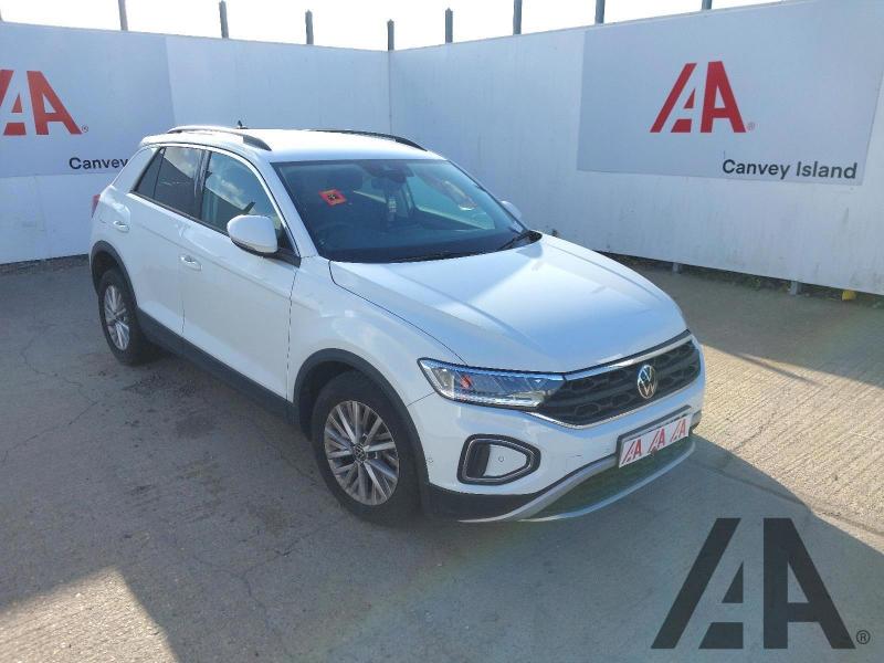2022 VOLKSWAGEN T-ROC LIFE TSI DSG 1498cc TURBO PETROL SEMI AUTO 5 DOOR HATCHBACK