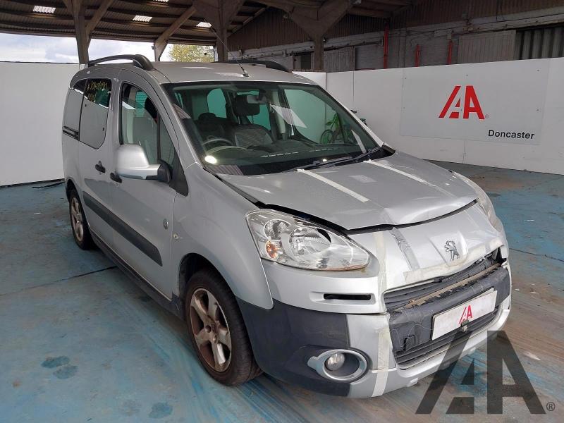 2014 PEUGEOT PARTNER HDI TEPEE OUTDOOR 1560cc TURBO DIESEL MANUAL 5 Speed 5 DOOR MPV