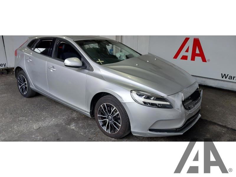 2016 VOLVO V40 T3 MOMENTUM NAV PLUS 1969cc TURBO PETROL MANUAL 6 Speed 5 DOOR HATCHBACK