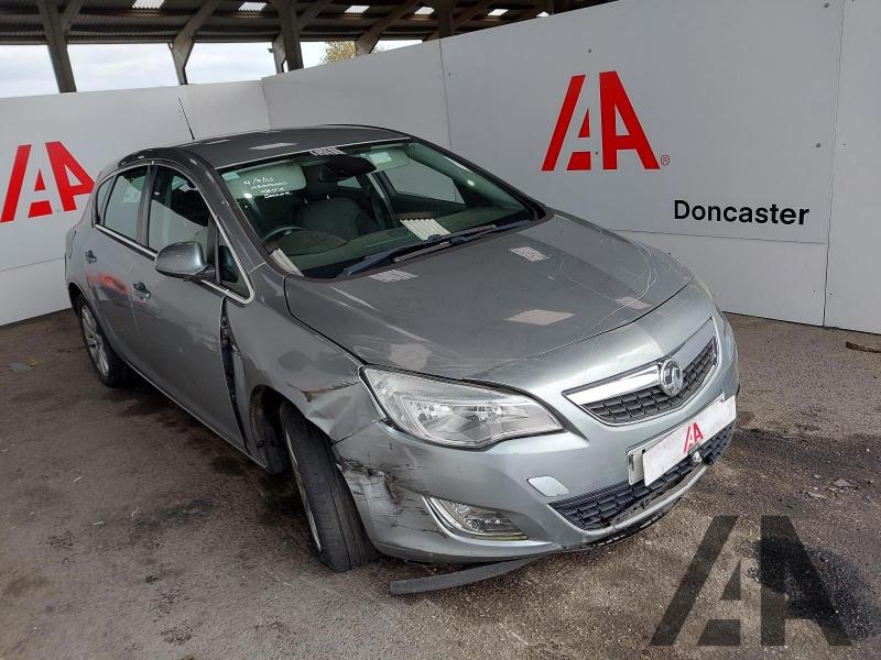 2011 VAUXHALL ASTRA SE CDTI S/S 1956cc TURBO DIESEL MANUAL 6 Speed 5 DOOR HATCHBACK