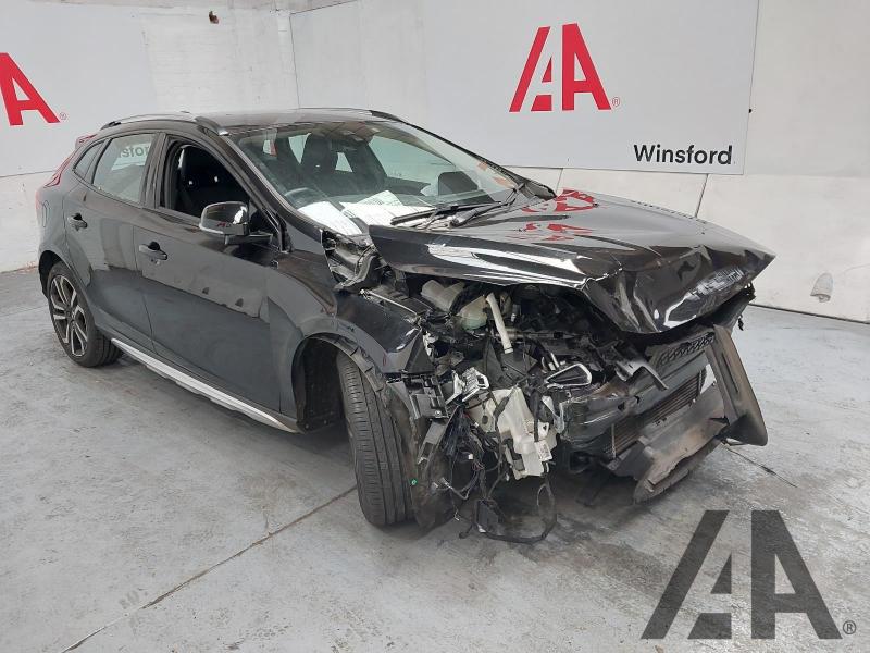 2019 VOLVO V40 T3 CROSS COUNTRY PRO 1498cc TURBO PETROL AUTOMATIC 6 Speed 5 DOOR HATCHBACK