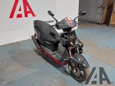 Image of 2021 LEXMOTO TITAN 125cc PETROL CVT SCOOTER