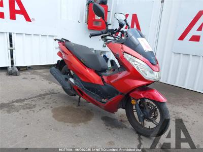 Image of 2016 HONDA WW (PCX) 125cc PETROL CVT SCOOTER