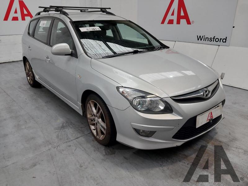 2011 HYUNDAI I30 PREMIUM CRDI 1582cc TURBO DIESEL MANUAL 6 Speed 5 DOOR ESTATE