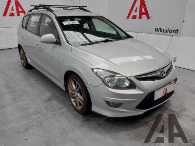 Image of 2011 HYUNDAI I30 PREMIUM CRDI 1582cc TURBO DIESEL MANUAL 6 Speed 5 DOOR ESTATE