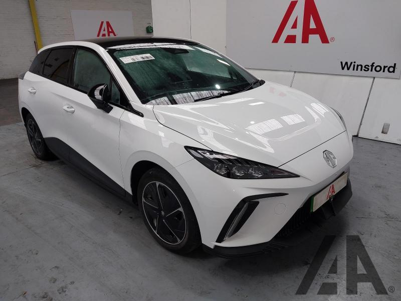 2022 MG 4 TROPHY ELECTRIC DIRECT DRIVE 5 DOOR HATCHBACK