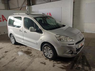 Image of 2015 PEUGEOT PARTNER HDI TEPEE S 1560cc TURBO DIESEL MANUAL 5 Speed 5 DOOR MPV