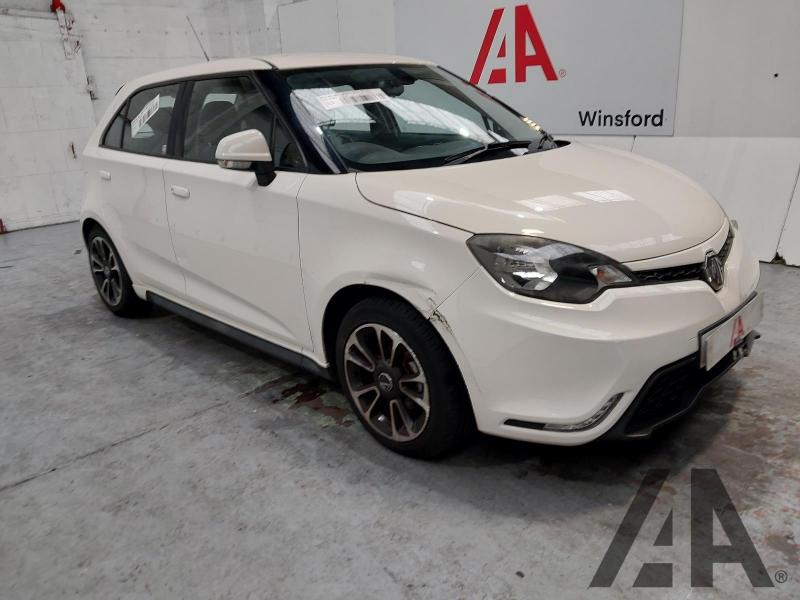 2015 MG 3 STYLE VTI-TECH 1498cc PETROL MANUAL 5 Speed 5 DOOR HATCHBACK