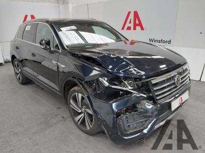 Image of 2019 VOLKSWAGEN TOUAREG V6 R-LINE TECH TDI 2967cc TURBO DIESEL AUTOMATIC 5 DOOR ESTATE
