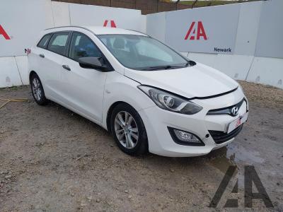 Image of 2013 HYUNDAI I30 CLASSIC CRDI 1582cc TURBO DIESEL MANUAL 6 Speed 5 DOOR HATCHBACK