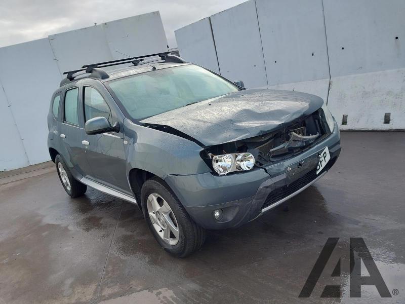 2013 DACIA DUSTER LAUREATE DCI 4WD 1461cc TURBO DIESEL MANUAL 6 Speed 5 DOOR HATCHBACK
