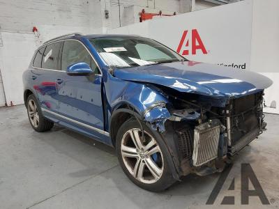 Image of 2015 VOLKSWAGEN TOUAREG V6 R-LINE TDI BLUEMOTION TECHN 2967cc TURBO DIESEL AUTOMATIC 8 Speed 5 DOOR ESTATE