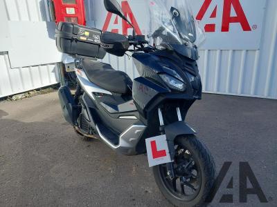 Image of 2022 APRILIA SR GT 125 125cc PETROL CVT SCOOTER