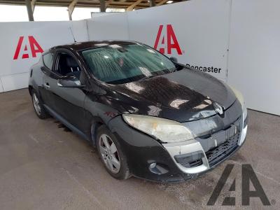 Image of 2010 RENAULT MEGANE DYNAMIQUE TOMTOM DCI 1461cc TURBO DIESEL MANUAL 6 Speed 3 DOOR COUPE